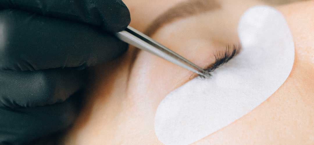 Expert Tips for Removing False Eyelashes