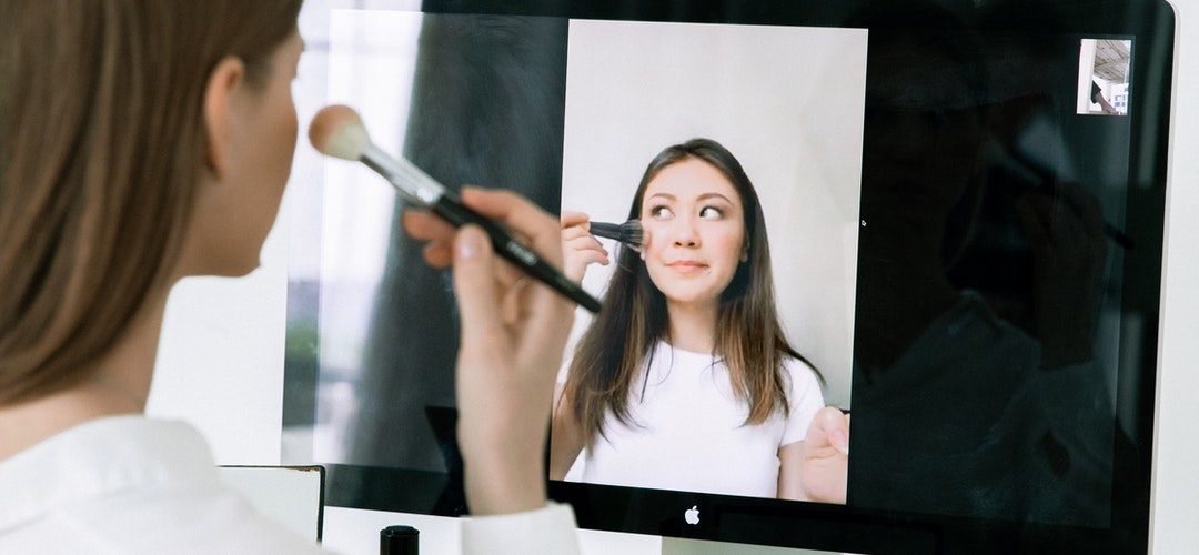 Tips Makeup Terlihat Natural