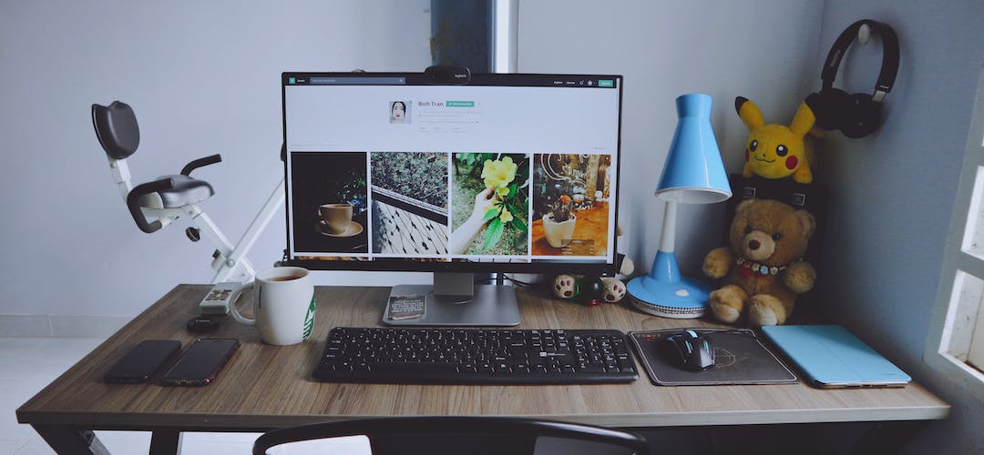 Menggunakan Alat Pemantauan Website