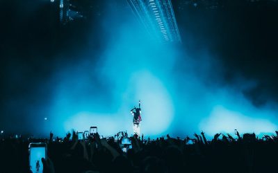 Gaya Suporter Di Festival Musik