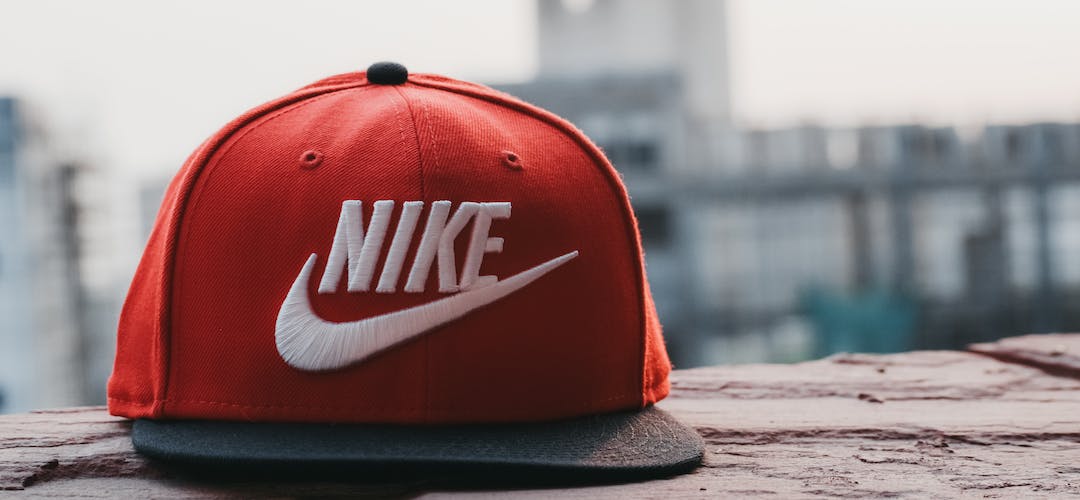 Kolaborasi Suporter Dan Merek Fashion