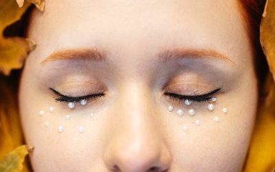 Trik Makeup Menyiasati Mata Panda